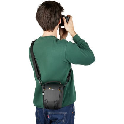 1021160_D.jpg - Lowepro Adventura TLZ30 III Top Loading Shoulder Bag (Black) - Image 3