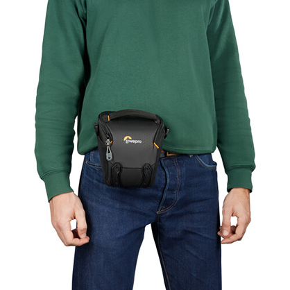 1021170_E.jpg - Lowepro Adventura TLZ20 III Top Loading Shoulder Bag (Black) - Image 5