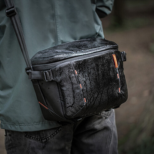 1021880_D.jpg - PGYTECH OneMo Sling (Black, 11L) - Thumbnail 4