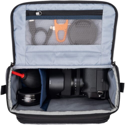 1022500_A.jpg - ThinkTank Mirrorless Mover 30 Shoulder Bag Marine Blue