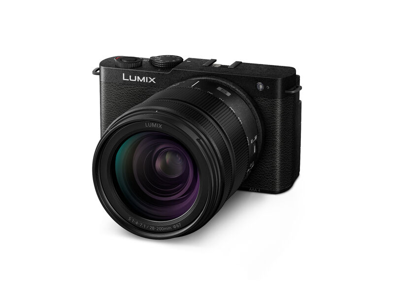 Panasonic Lumix S9 Mirrorless Camera with 28-200mm Kit Black - Best Available Image