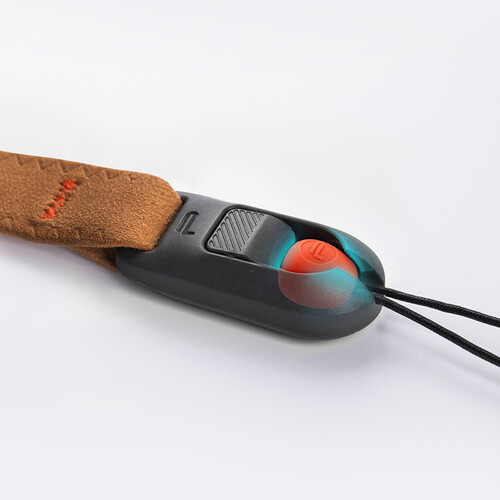 1025010_A.jpg - PGYTECH Camera Wrist Strap Air (Earth Brown) - Image 1