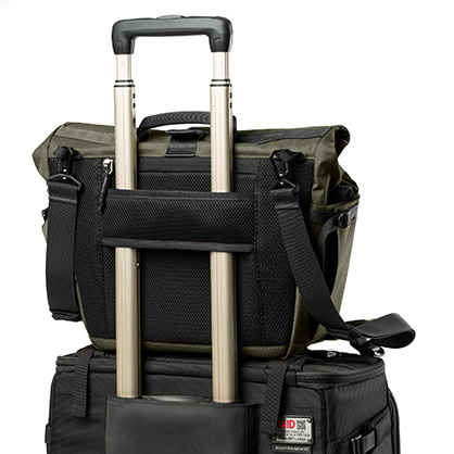 1026790_H.jpg - ThinkTank FocusPoint Crossbody Bag 8L Green - Image 8
