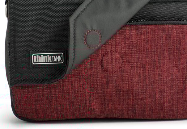 1013351_B.jpg - ThinkTank Mirrorless Mover 5 - Deep Red - Image 2