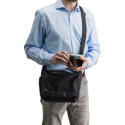 1015971_D.jpg - Tenba Packlite Travel Bag for BYOB 9 Blk - Image 4