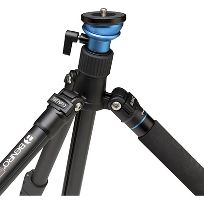 1019101_E.jpg - Benro A2883F Reverse-Folding Aluminum Travel Tripod with S4Pro Fluid Video Head - Thumbnail 4