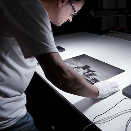 1021331_B.jpg - ILFORD ILFOLUX Color Viewing Lamp - Thumbnail 2