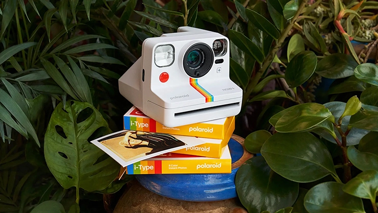 1021491_D.jpg - Polaroid Now+ Generation 2 i-Type Instant Camera + 5 lens filters White