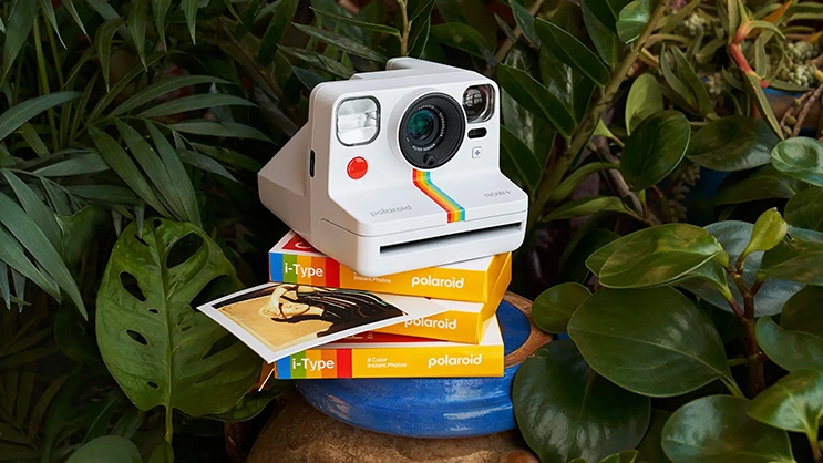 1021491_D.jpg - Polaroid Now+ Generation 2 i-Type Instant Camera + 5 lens filters White - Image 4