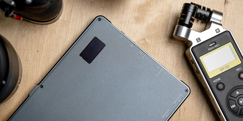 1021971_B.jpg - Newell RGB-W Rangha Max LED Light - Thumbnail 2