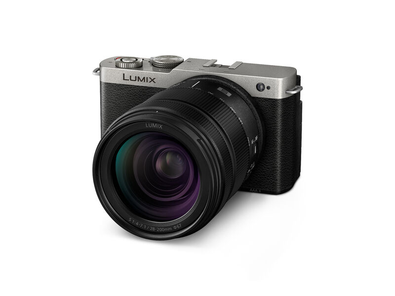 Panasonic Lumix S9 Mirrorless Camera with 28-200mm Kit Silver