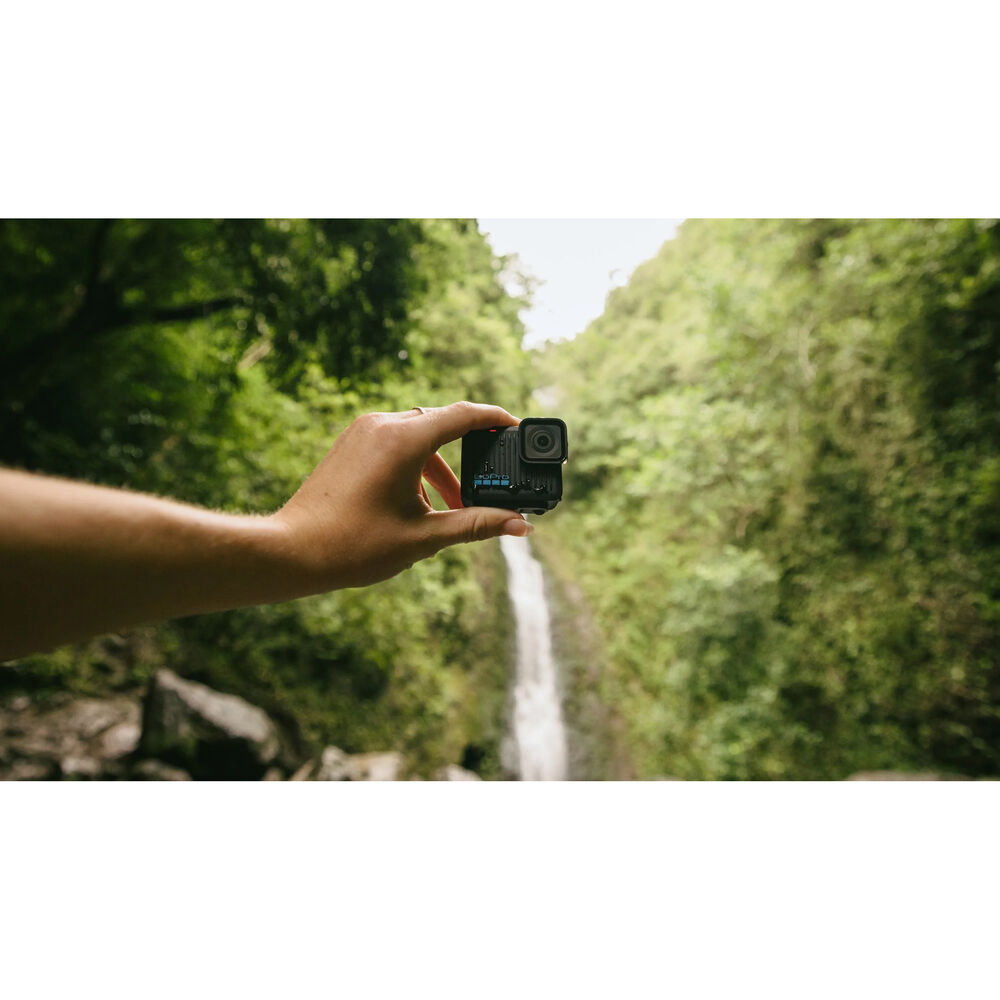 1023521_B.jpg - GoPro HERO 2024 Compact Action Camera - Image 2