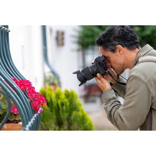 1023651_B.jpg - Nikon NIKKOR Z 50mm f/1.4 Lens (Nikon Z)+ Bonus $75 Cashback - Thumbnail 2