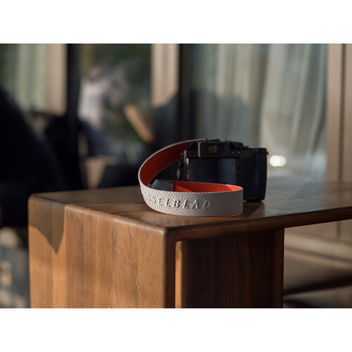 1024681_E.jpg - Hasselblad Vandra Adjustable Strap for X2D and 907 Grey - Image 5