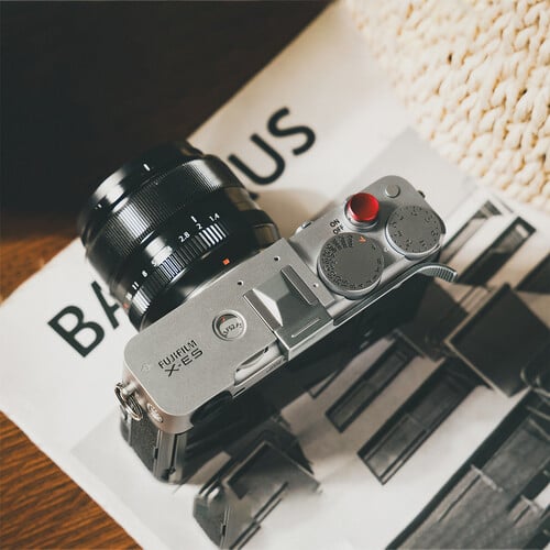 1025221_B.jpg - SmallRig Thumb Grip for FUJIFILM X-E5 (Silver) 5451 - Thumbnail 2