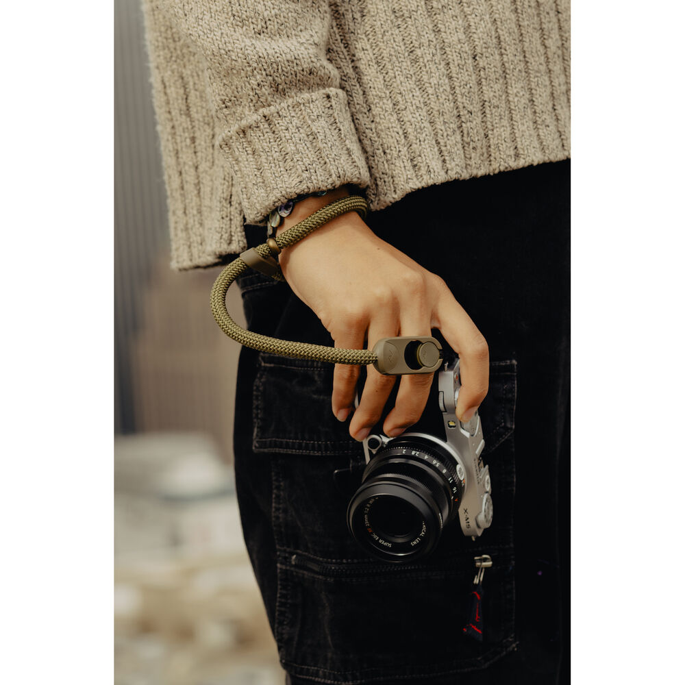 1026051_B.jpg - Peak Design Cuff Rope Camera Wrist Strap (Kelp) - Image 2