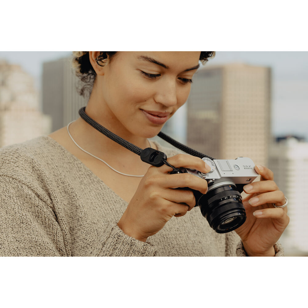 1026251_B.jpg - Peak Design Form Rope Camera Strap Neck (Black, 78.5cm) - Image 2
