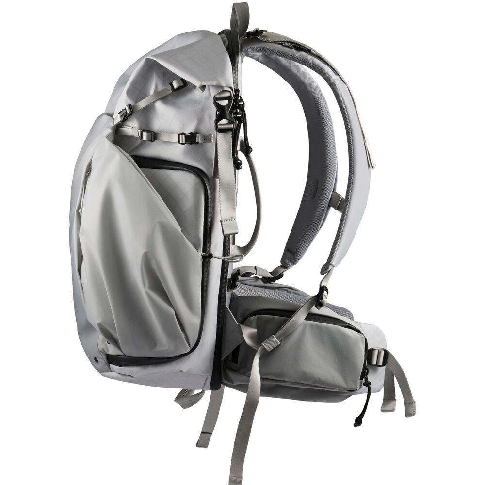 1026971_C.jpg - Urth Helios Outdoor Backpack 40L (Stone) + Core Camera Cube L + Rain Cover - Image 3