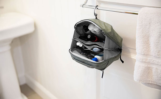 1015032_A.jpg - Peak Design Travel Wash Pouch Sage - Image 1