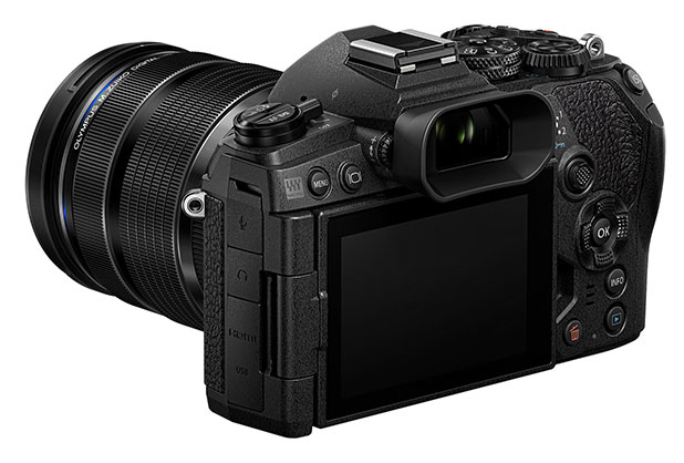1015922_C.jpg - Olympus OM-D E-M1 Mark III Camera +12-40mm Black kit