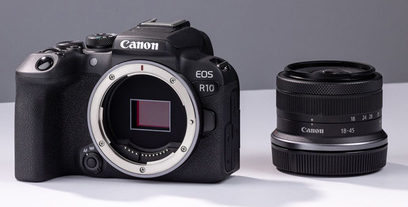 Canon R10 with RF-S 18-45mm Kit