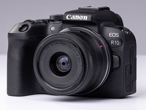 New CANON EOS R10 Mirrorless Camera with RF-S 18-45mm IS STM Lens