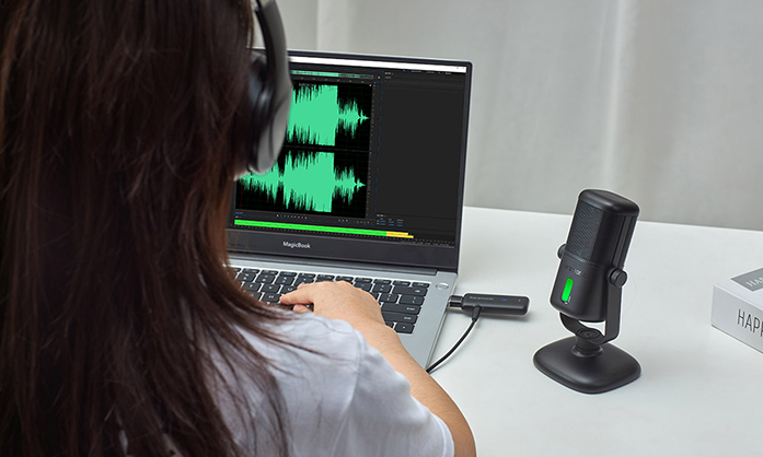 1019752_D.jpg - Saramonic SR-MV2000W USB Multicolour Dual Channel Wired or Wireless Microphone - Image 4