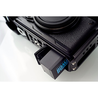 1020332_D.jpg - Newell NP-T125 Battery for Fujifilm GFX