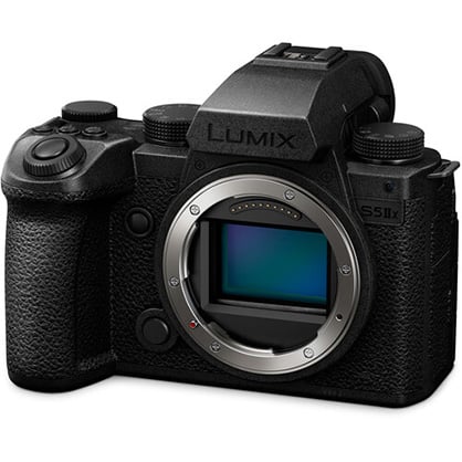 1020392_E.jpg - Panasonic S5IIX Body Only + Bonus S 85mm Lens