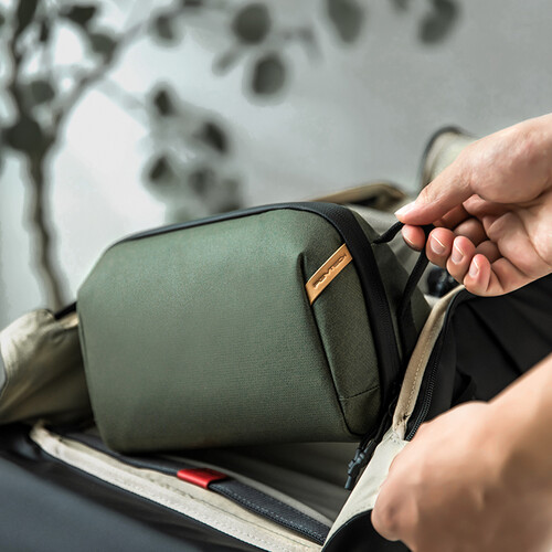 1021882_B.jpg - PGYTECH Wash Pouch (Moss Green) - Image 2