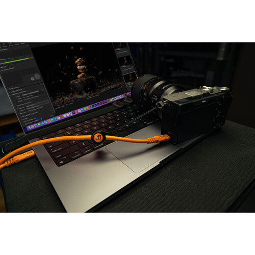 1024442_B.jpg - Tether Tools TetherPro Optima USB-C Cable 4.6m Non-Reflective Orange Straight - Image 2