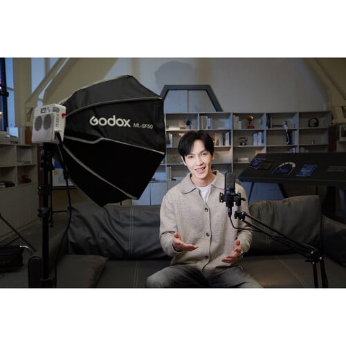 1025072_D.jpg - Godox ML100R RGB Portable LED Light - Thumbnail 4