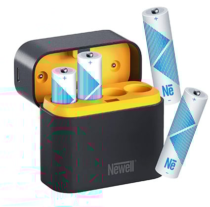 1025162_A.jpg - Newell Four Channel Charger + 4 Li-ion AA Recheargable Batteries Set 2200 mAh - Thumbnail 1