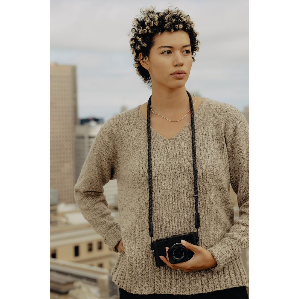 1026252_B.jpg - Peak Design Form Rope Camera Strap Standard (Black, 118.49cm) - Image 2