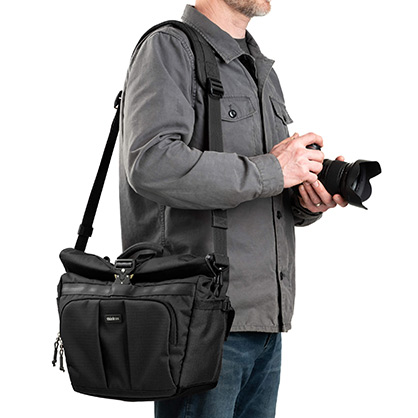 1026792_B.jpg - ThinkTank FocusPoint Crossbody Bag 13L Black - Image 2