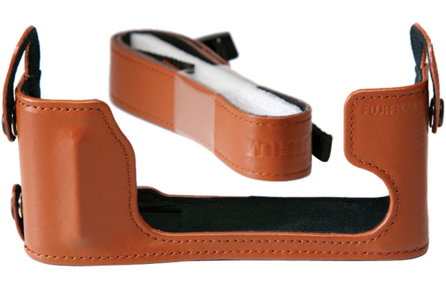 Best image for Fujifilm X-E1/X-E2 Leather Case
