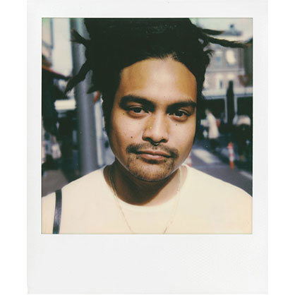 1009123_B.jpg - Polaroid Originals I-TYPE Color Film (8) - Image 2