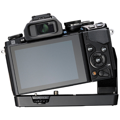 1010713_A.jpg - Olympus ECG-1 Extra Grip for E-M10 - Image 1