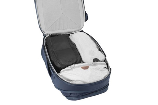 1019233_C.jpg - Peak Design Travel Backpack 30L Midnight - Image 3