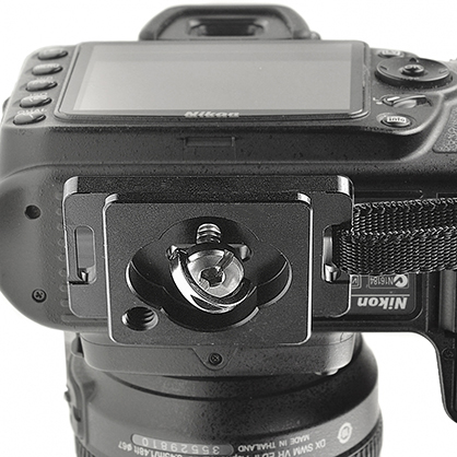 1020373_A.jpg - Kaiser 6707 PRO connexion 2.1 Camera Wrist Strap - Image 1