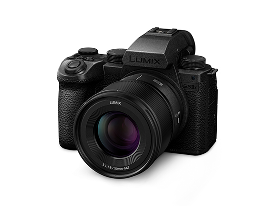 1020393_D.jpg - Panasonic S5IIX 50mm f1.8 Kit + Bonus S 85mm Lens
