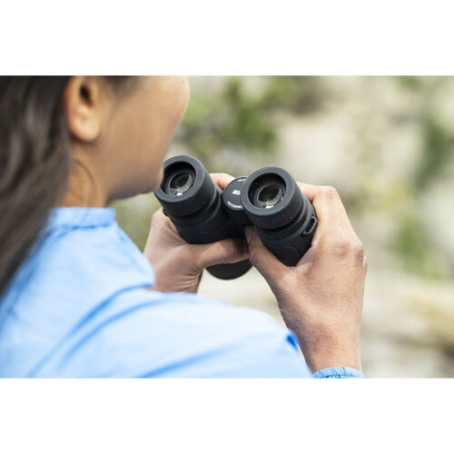 1022263_A.jpg - Nikon PROSTAFF P7 8x42 Binoculars - Image 1