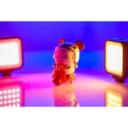 Best image for Godox Litemons LED6R RGB Pocket-Size LED Video Light (RGB and 3200 to 6500K)