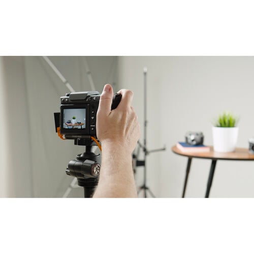 1023183_A.jpg - Tether Tools TetherPro USB-C to Right Angle USB-C Pigtail Cable 50cm Orange - Image 1