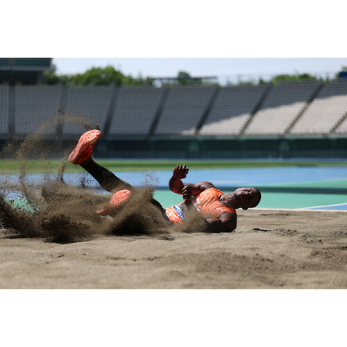 1023913_C.jpg - Canon RF 70-200mm f/2.8 L IS USM Z Lens White - Image 3