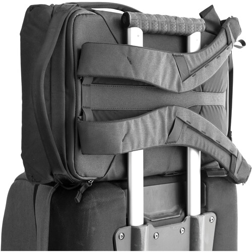 1024043_C.jpg - Peak Design Everyday Backpack v2 (Black, 20L) - Image 3