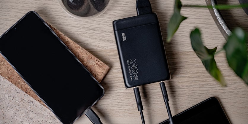 1024493_D.jpg - Newell GaN 240w Watt Fast Charger USB and USB-C Ports - AU/NZ Plug - Thumbnail 4