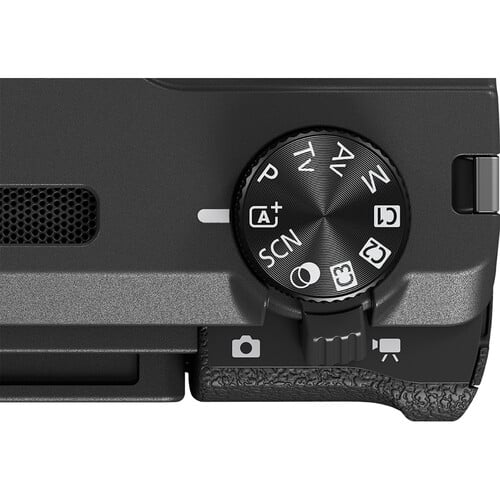 1024563_C.jpg - Canon PowerShot V1 Compact Camera - Image 3