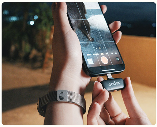 1025813_C.jpg - Godox C01 2-Person Wireless Microphone System with USB-C Connector for Mobile) - Image 3