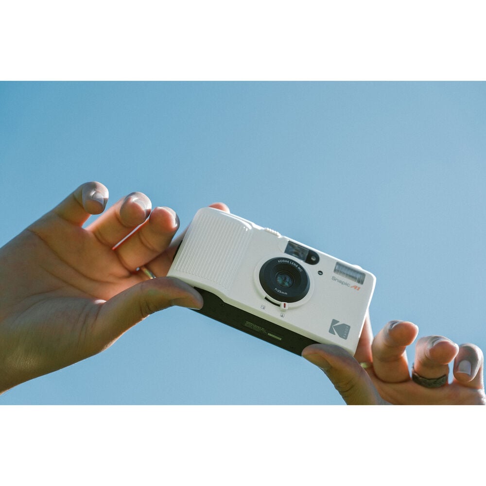 1026053_B.jpg - Kodak Snapic A1 35mm Film Camera (Ivory White) - Image 2